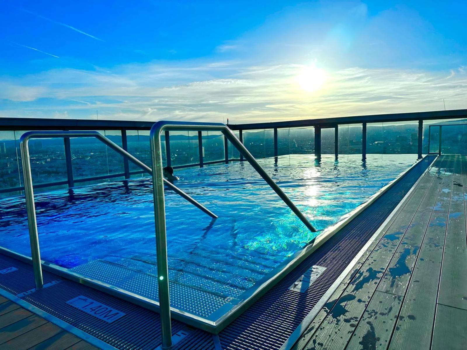 Vienna Sky Apartment I Rooftop Pool I Netflix Esterno foto